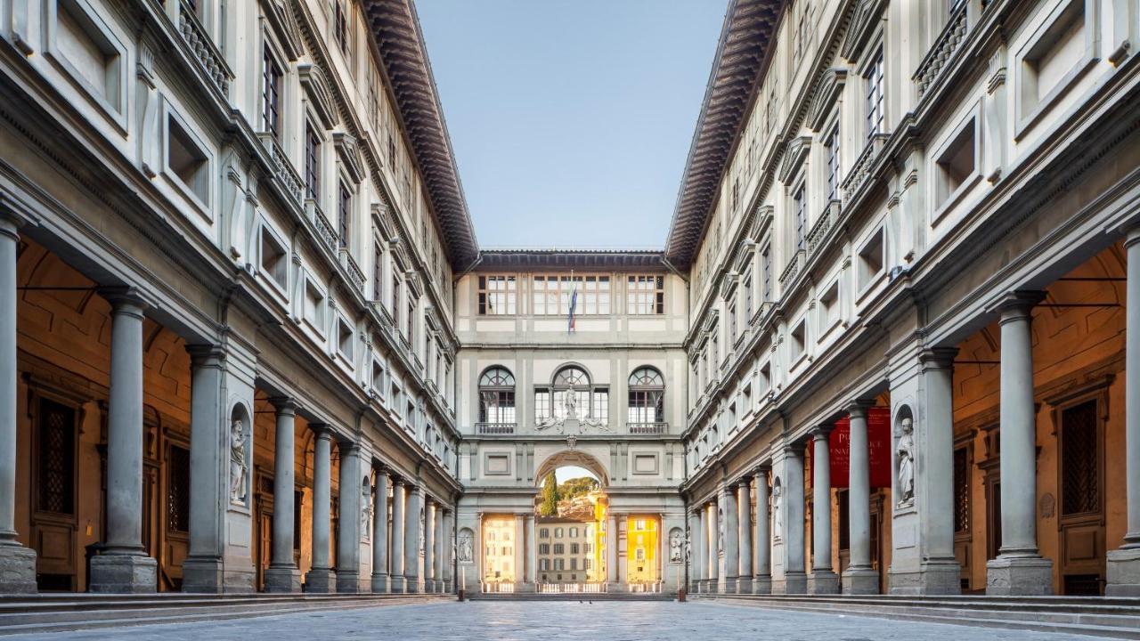 Historic Center Palace - Huge 4 Bedrooms Santa Croce Apartment - By LikehomeFlorencja Zewnętrze zdjęcie