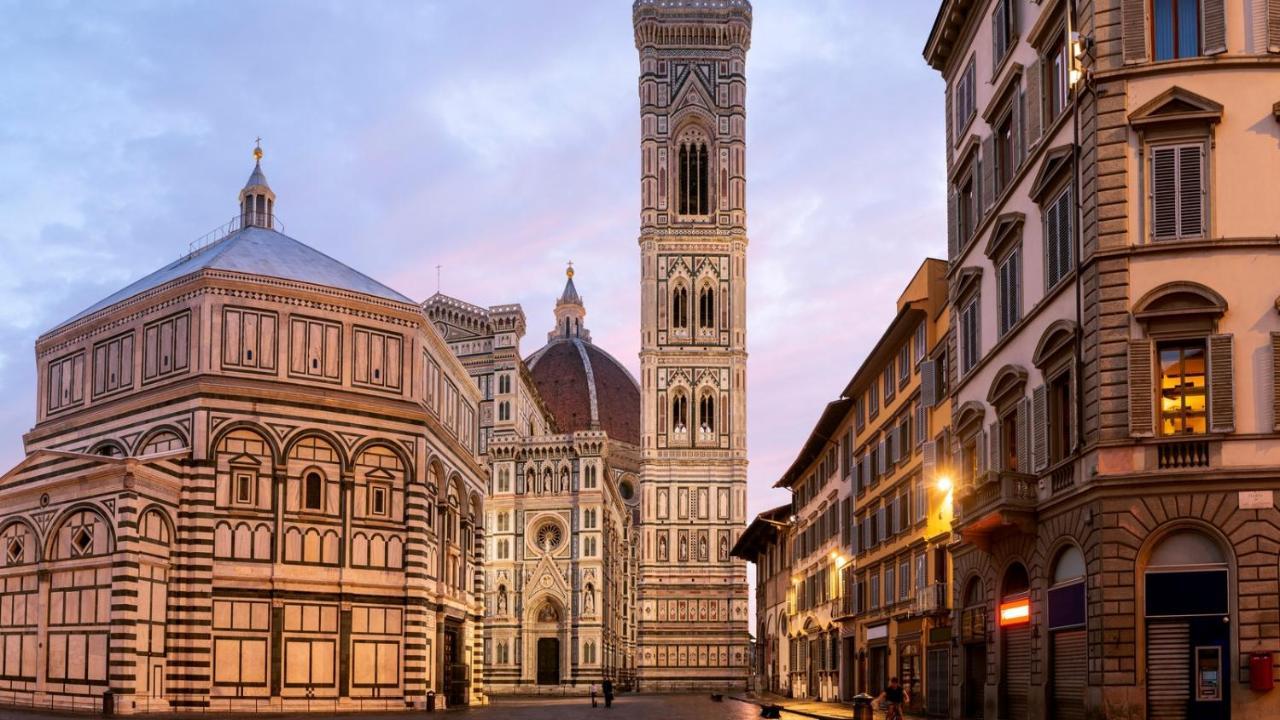 Historic Center Palace - Huge 4 Bedrooms Santa Croce Apartment - By LikehomeFlorencja Zewnętrze zdjęcie
