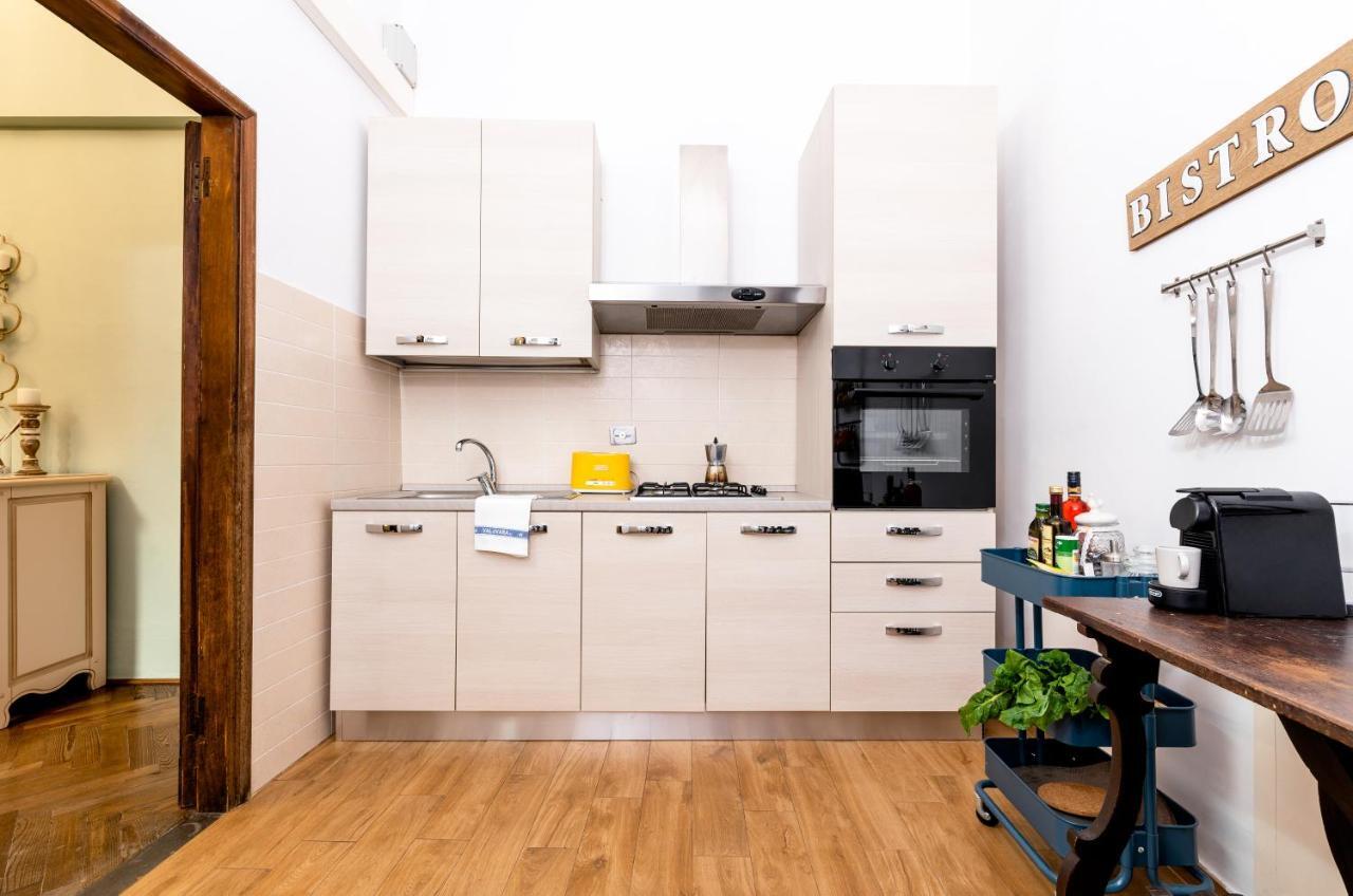 Historic Center Palace - Huge 4 Bedrooms Santa Croce Apartment - By LikehomeFlorencja Zewnętrze zdjęcie